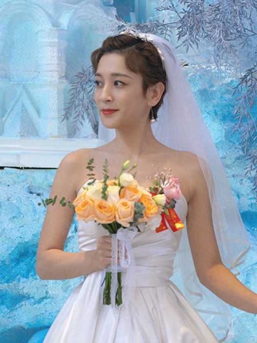 馬迪(喜劇《突如其來的假期》中的女配角) 馬迪(喜劇《突如其來的假期》中的女配角)