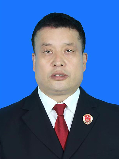 張廷貴(新疆維吾爾自治區阿克蘇地區拜城縣人民檢察院黨組書記、副檢察長) 張廷貴(新疆維吾爾自治區阿克蘇地區拜城縣人民檢察院黨組書記、副檢察長)