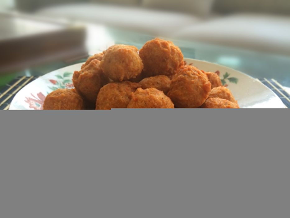 酥炸肉丸子 酥炸肉丸子