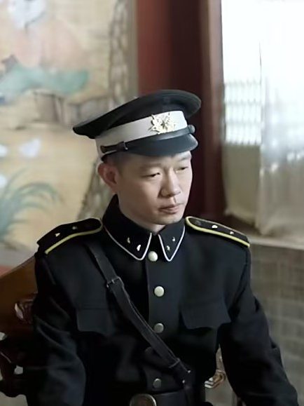 江辰(電影《古鎮迷案》中的角色) 江辰(電影《古鎮迷案》中的角色)