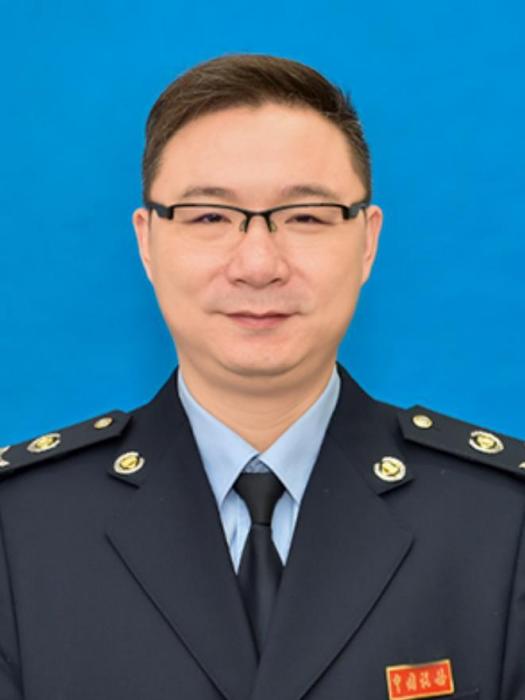 王勇剛(國家稅務總局長沙市天心區稅務局黨委書記、局長) 王勇剛(國家稅務總局長沙市天心區稅務局黨委書記、局長)
