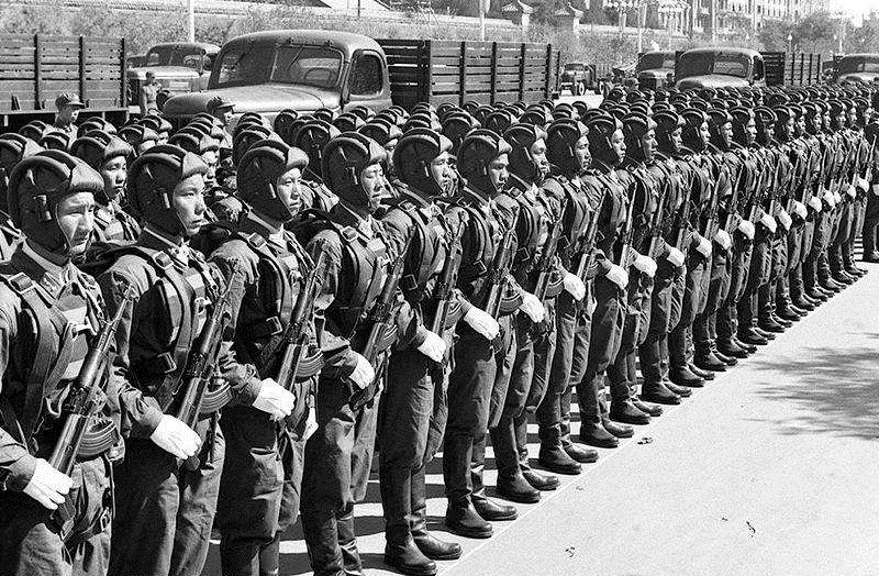 1959年受閱的空降兵