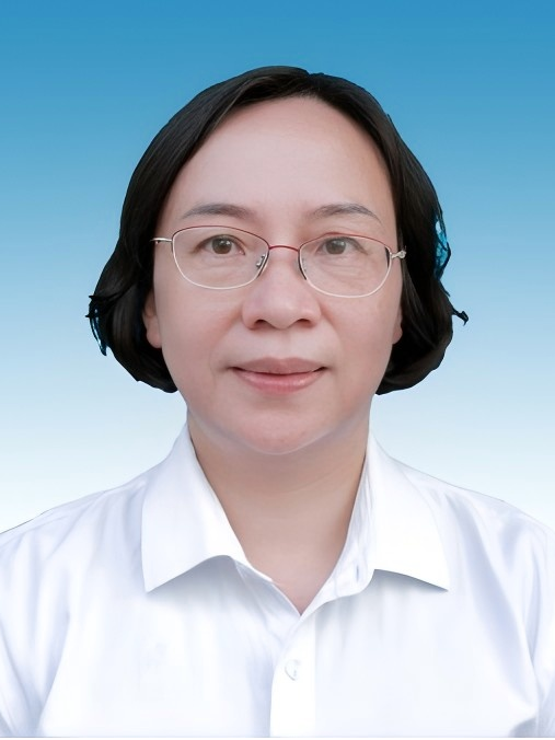 鐘春梅(江西省贛州市定南縣自然資源局一級主任科員) 鐘春梅(江西省贛州市定南縣自然資源局一級主任科員)