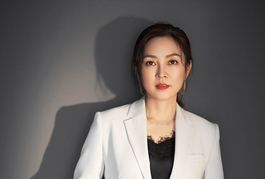 薇安(QUEEN時代創始人,女性成長領域導師) 薇安(QUEEN時代創始人,女性成長領域導師)