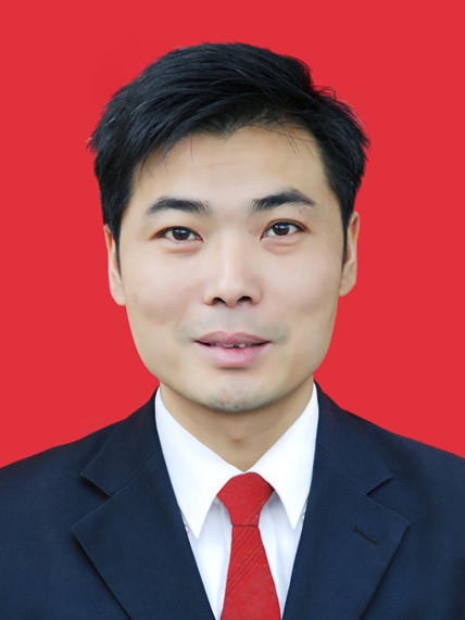 徐彬(湘潭縣石鼓鎮黨委副書記、鎮長) 徐彬(湘潭縣石鼓鎮黨委副書記、鎮長)