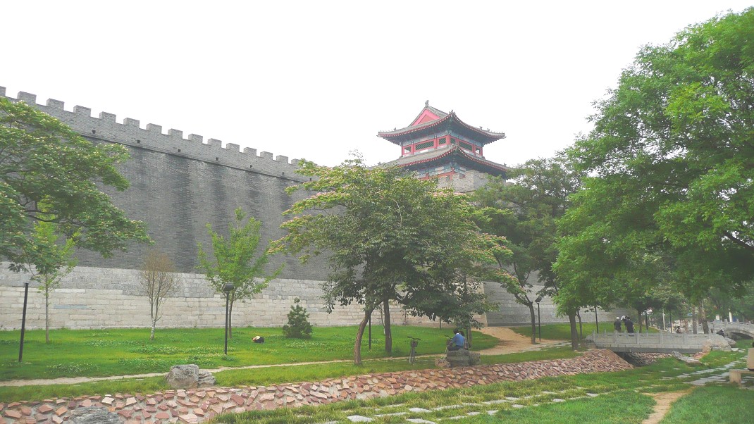 歷史文化公園的邢台古城牆