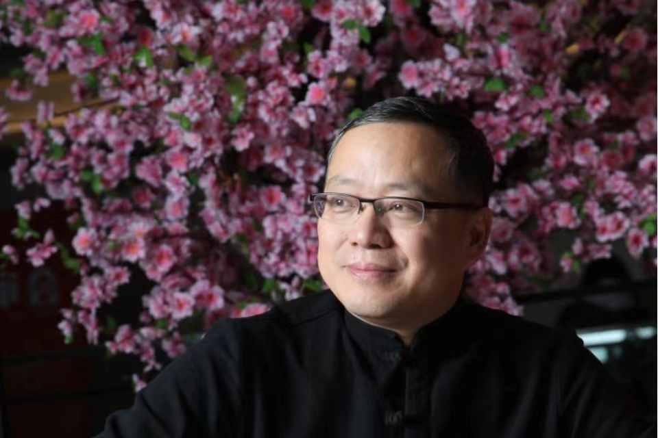 韓志強(山西大學教授,中國廣告教育突出貢獻者) 韓志強(山西大學教授,中國廣告教育突出貢獻者)