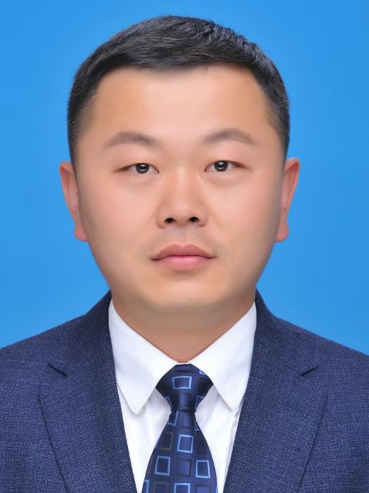 郭鵬飛(河南省新密市城關鎮黨委副書記、鎮長) 郭鵬飛(河南省新密市城關鎮黨委副書記、鎮長)