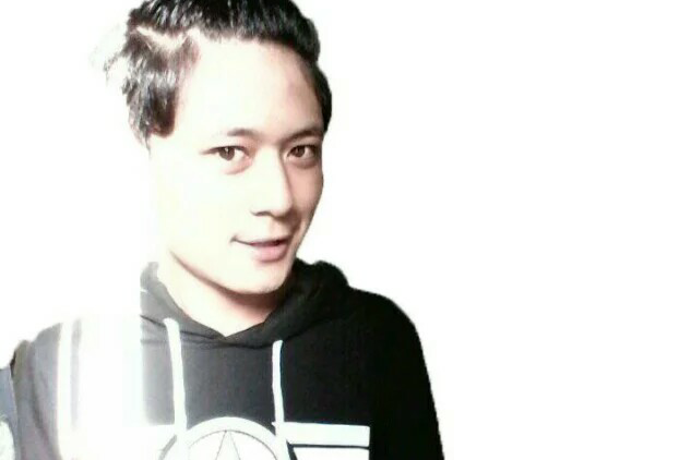 曲比哈布 曲比哈布