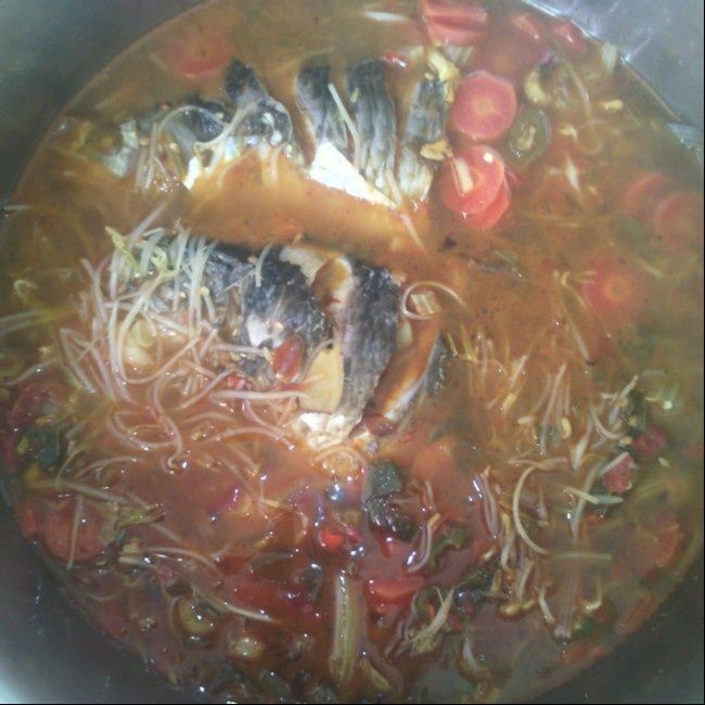 香辣鯽魚湯 香辣鯽魚湯