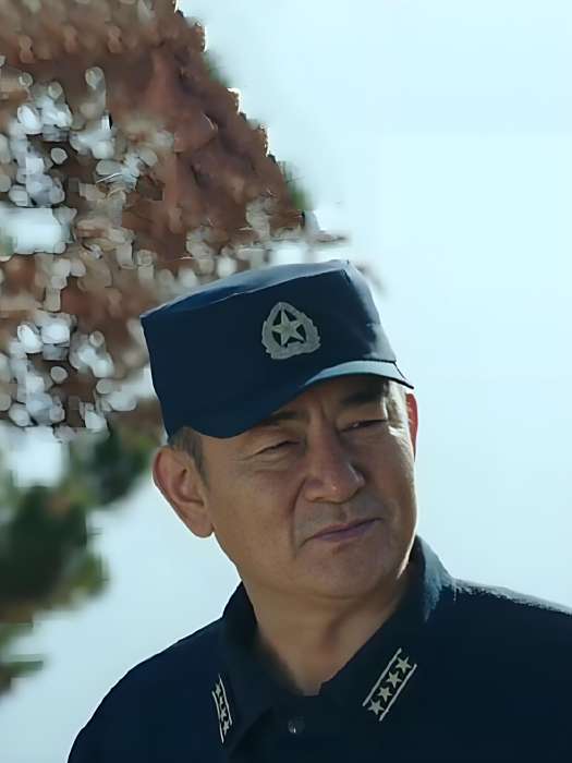 張天一(軍旅劇《海天雄鷹》中的角色) 張天一(軍旅劇《海天雄鷹》中的角色)