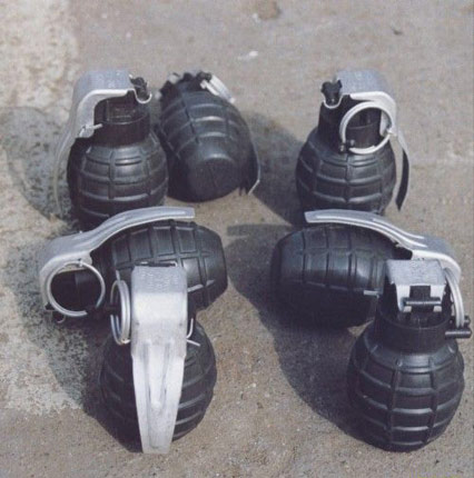 82－2式全塑無柄鋼珠手榴彈