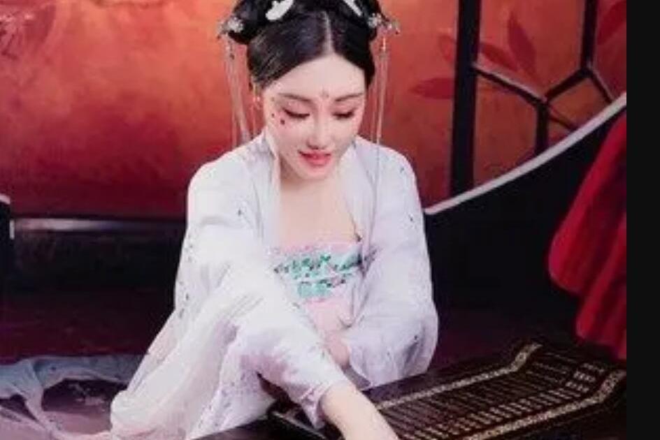 一夢千年(《一夢千年》是由郭昱含演唱的歌曲) 一夢千年(《一夢千年》是由郭昱含演唱的歌曲)
