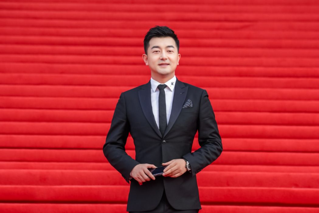 武岳(中國內地男演員、主持人、出品人) 武岳(中國內地男演員、主持人、出品人)