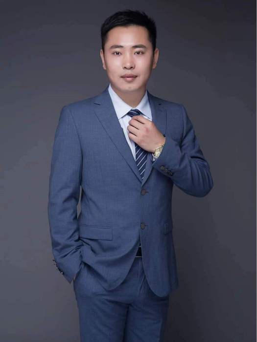 王項東 王項東