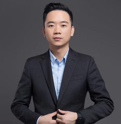 饒正華(浙江左中右電動汽車服務有限公司副董事長) 饒正華(浙江左中右電動汽車服務有限公司副董事長)