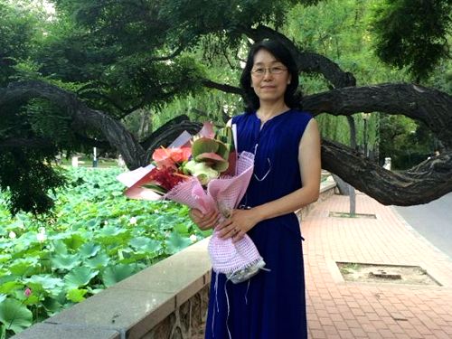 張長虹(南開大學馬克思主義教育學院副教授) 張長虹(南開大學馬克思主義教育學院副教授)