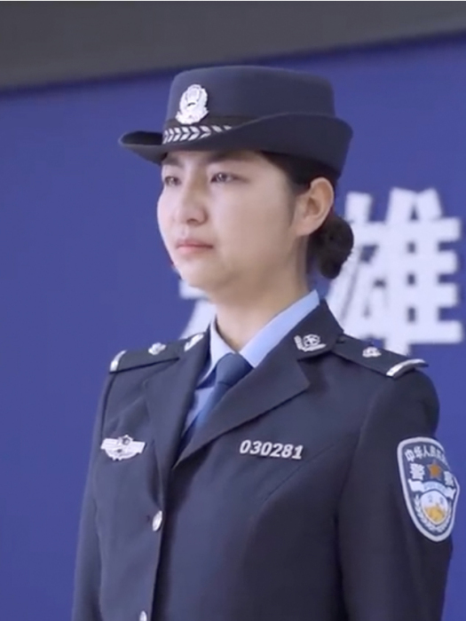 李姿逸 李姿逸