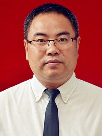 黃志斌(浙江省瑞安市教育局黨委副書記、副局長) 黃志斌(浙江省瑞安市教育局黨委副書記、副局長)