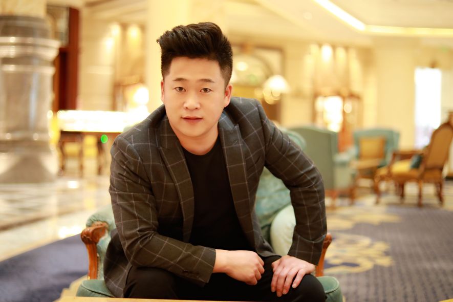 馮鵬(出品人、製片人、導演) 馮鵬(出品人、製片人、導演)