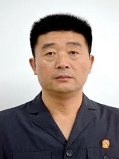 劉沖(蚌埠市中級人民法院黨組成員、政治部主任) 劉沖(蚌埠市中級人民法院黨組成員、政治部主任)
