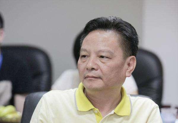 羅清華(湖南省郴州市廣播電視台黨委原副書記、台長) 羅清華(湖南省郴州市廣播電視台黨委原副書記、台長)