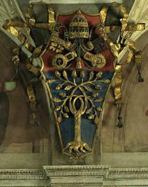 西斯廷教堂的尤利烏斯二世的盾形臂章。