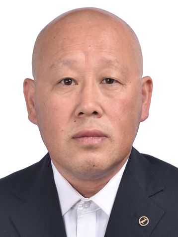 趙鵬飛(山東省泰安市東平縣市場監督管理局黨組成員、副局長) 趙鵬飛(山東省泰安市東平縣市場監督管理局黨組成員、副局長)