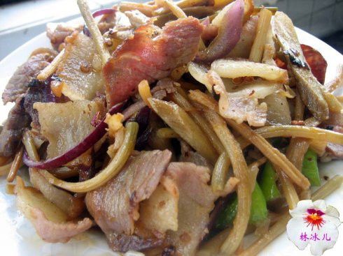 蒜苔乾炒臘肉 蒜苔乾炒臘肉