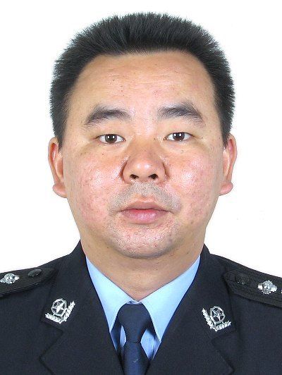 王靜(四川省成都市公安局郫都區分局黨委委員、副分局長)