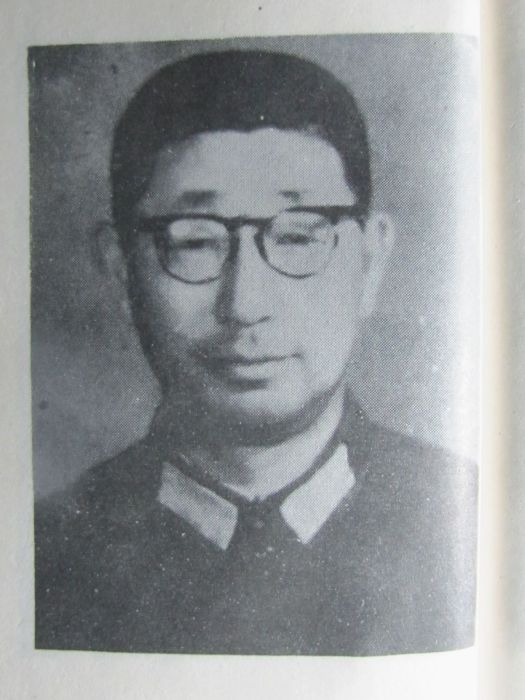 安廷玉 安廷玉