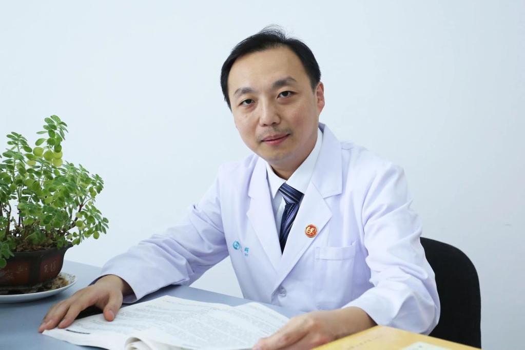 冷輝(遼寧中醫藥大學附屬醫院主任醫師) 冷輝(遼寧中醫藥大學附屬醫院主任醫師)