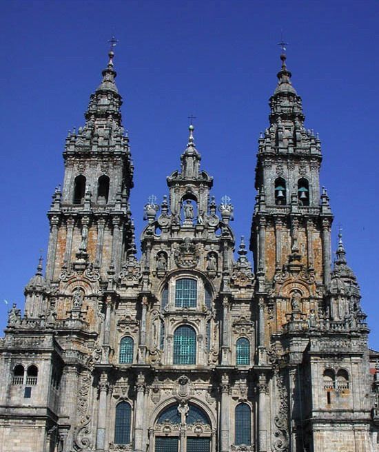 巴洛克建築的代表:西班牙聖地亞哥大教堂