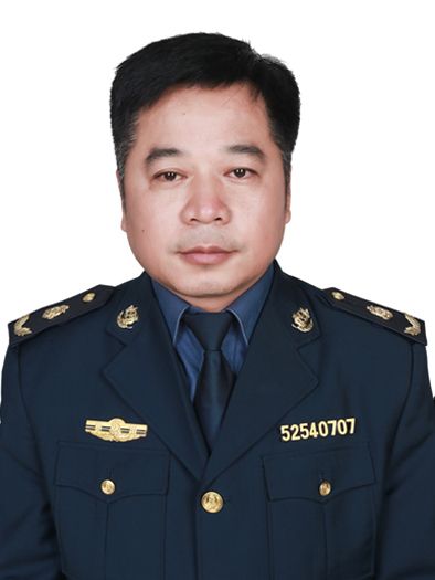 楊西(貴州省黔南布依族苗族自治州平塘縣交通運輸局黨組成員、平塘縣交通運輸綜合行政執法大隊大隊長) 楊西(貴州省黔南布依族苗族自治州平塘縣交通運輸局黨組成員、平塘縣交通運輸綜合行政執法大隊大隊長)