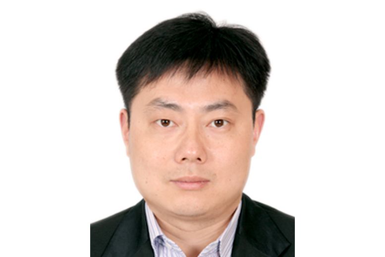 劉俊(濟川藥業集團有限公司黨委副書記、總經理) 劉俊(濟川藥業集團有限公司黨委副書記、總經理)
