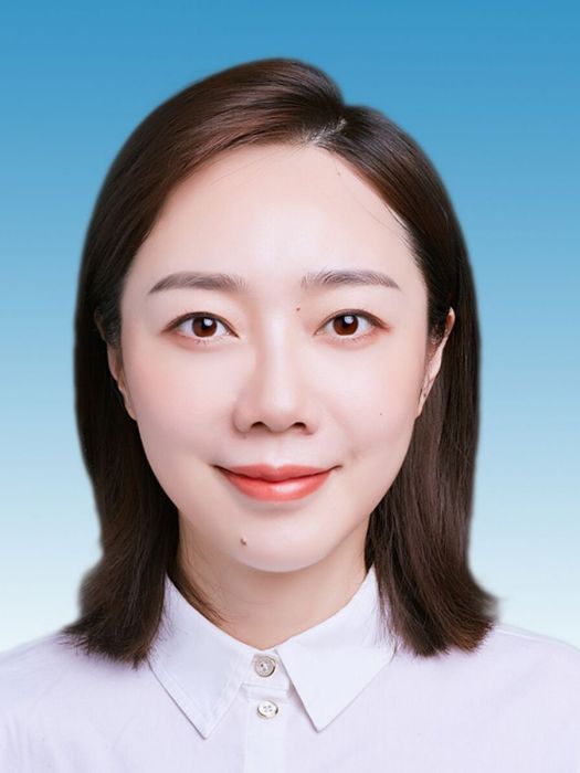 劉婷婷(四川省都江堰市教育局黨組成員、副局長) 劉婷婷(四川省都江堰市教育局黨組成員、副局長)