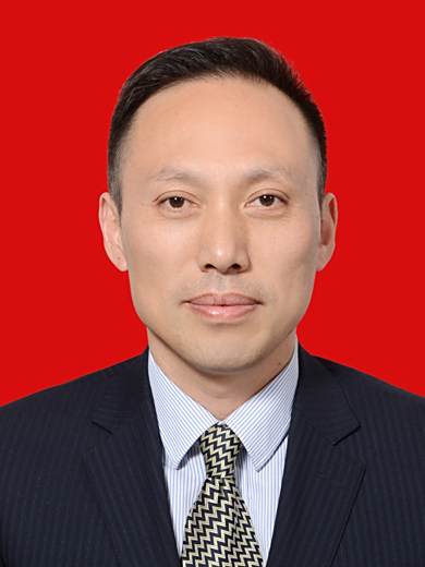 周旭東(蘇州市數據局黨組成員、副局長) 周旭東(蘇州市數據局黨組成員、副局長)