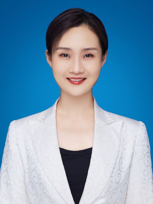 陳瓊(人民藝術網總編) 陳瓊(人民藝術網總編)