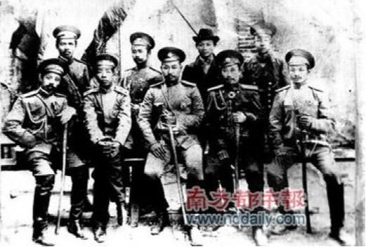 楊纘緒（前排左四）與革命黨人合影