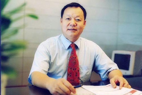 江善明 江善明