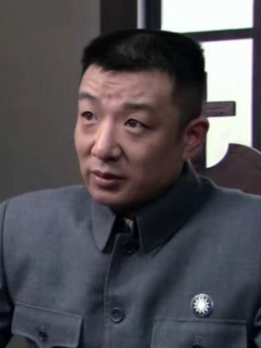 展雄(年代抗戰劇《狼煙》中的角色) 展雄(年代抗戰劇《狼煙》中的角色)