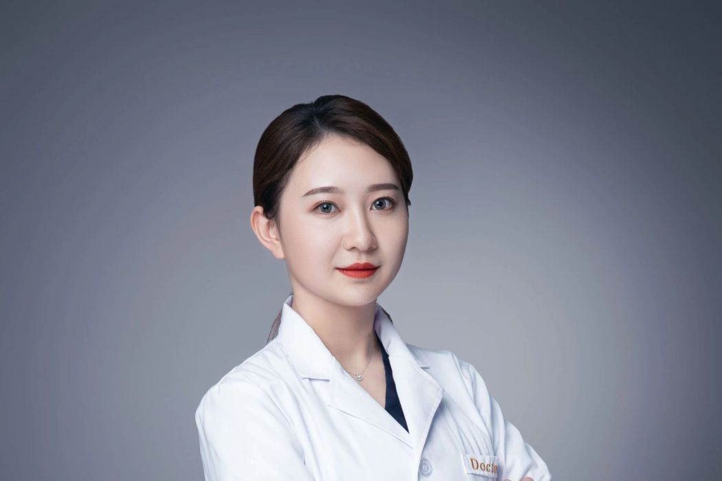 李睿(成都高新美樞悅醫療美容門診部醫生) 李睿(成都高新美樞悅醫療美容門診部醫生)