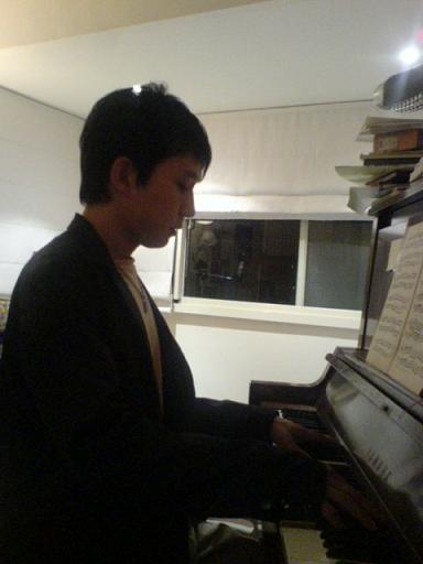 圖為 Pianoboy
