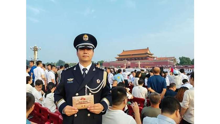 杜坤(北京市高級人民法院司法警察總隊警政科科長、通州區張家灣鎮垡頭村駐村第一書記) 杜坤(北京市高級人民法院司法警察總隊警政科科長、通州區張家灣鎮垡頭村駐村第一書記)