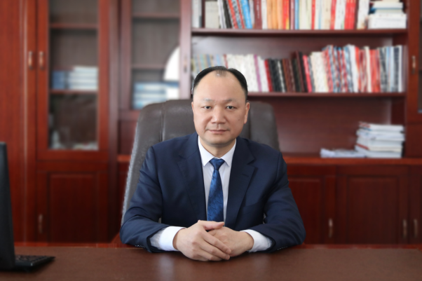 周鴻(第十四屆全國人大代表,中國化學工程第四建設有限公司黨委書記、董事長) 周鴻(第十四屆全國人大代表,中國化學工程第四建設有限公司黨委書記、董事長)