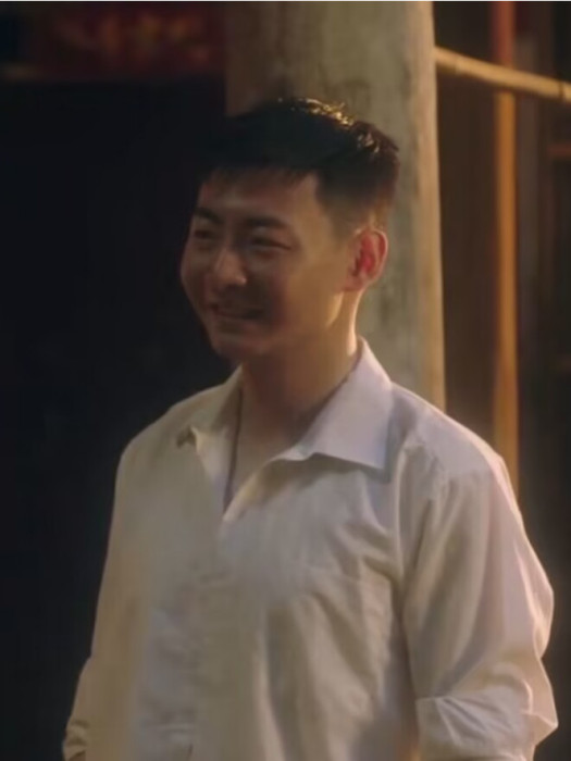 萬里(鄉村電影《我們村的女神》中的角色) 萬里(鄉村電影《我們村的女神》中的角色)