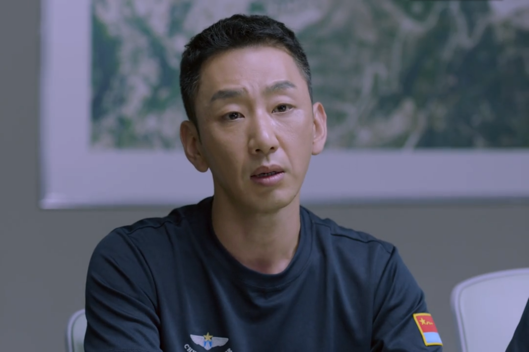 趙立勇(軍旅劇《勇敢的翅膀》中的角色) 趙立勇(軍旅劇《勇敢的翅膀》中的角色)