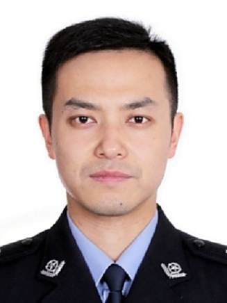 丁冬(四川省成都市公安局郫都區分局黨委委員、副分局長) 丁冬(四川省成都市公安局郫都區分局黨委委員、副分局長)