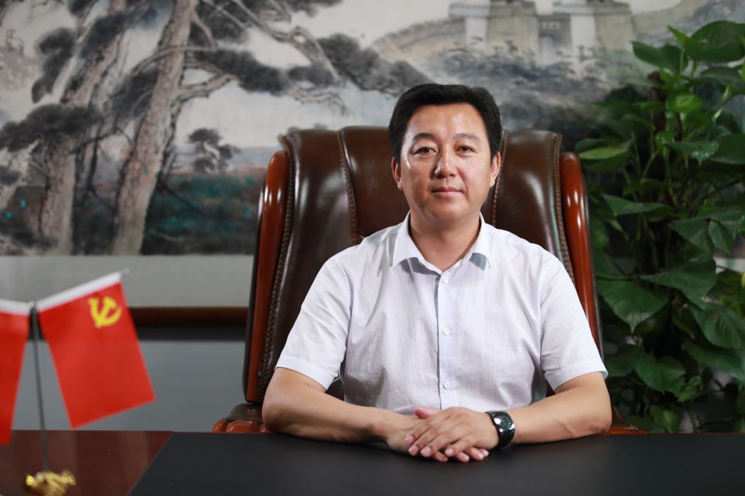 張宏祥(全國人大代表、祥和嶺上集團公司董事長) 張宏祥(全國人大代表、祥和嶺上集團公司董事長)