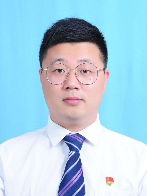 何賢彪(浙江省寧波市象山縣曉塘鄉農業副鄉長) 何賢彪(浙江省寧波市象山縣曉塘鄉農業副鄉長)